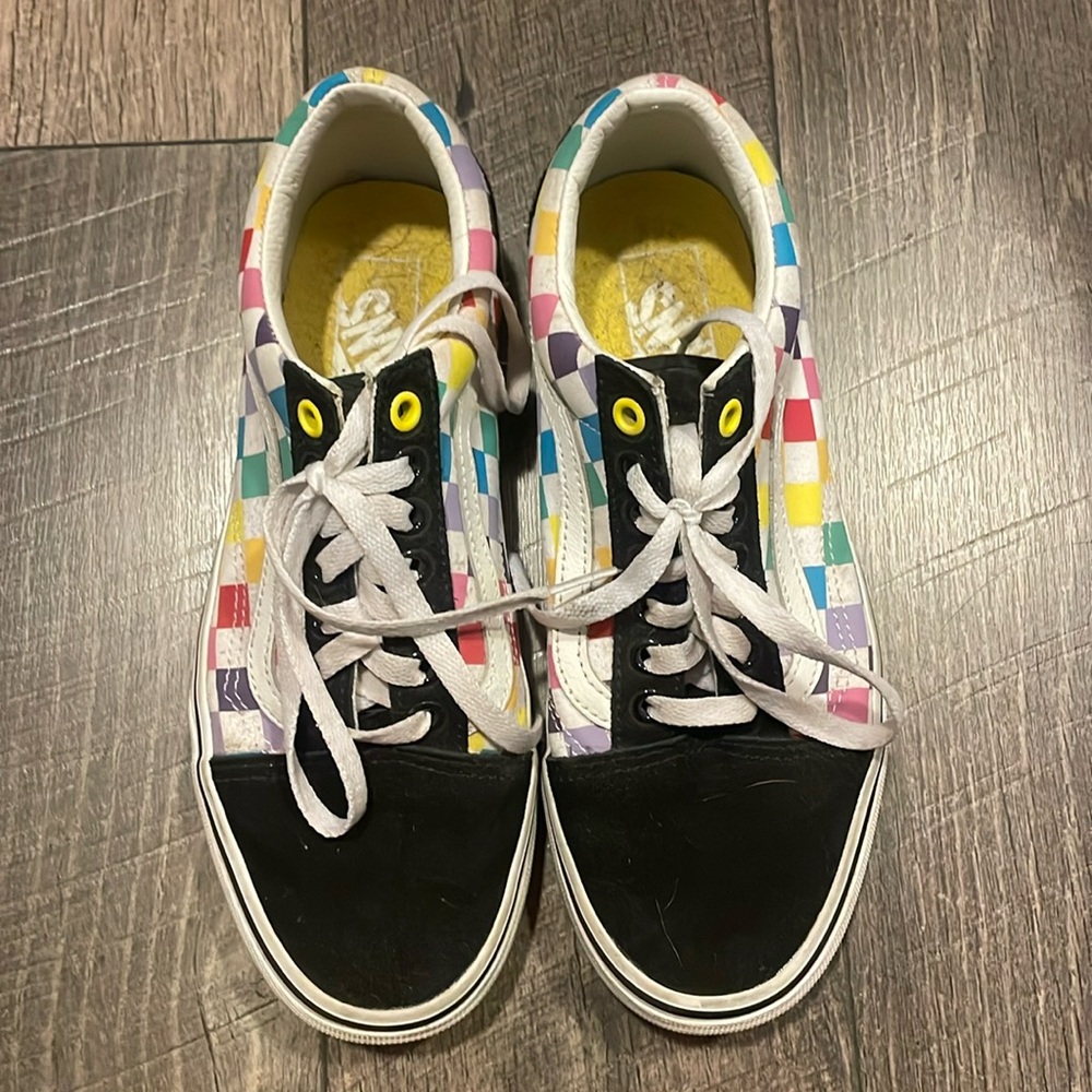 like-new vans sneakers 🌈